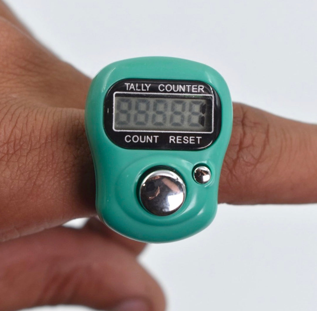 Manual finger tally counter with LCD screen